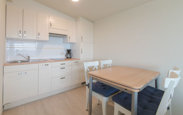 High in the sky - Photo 3