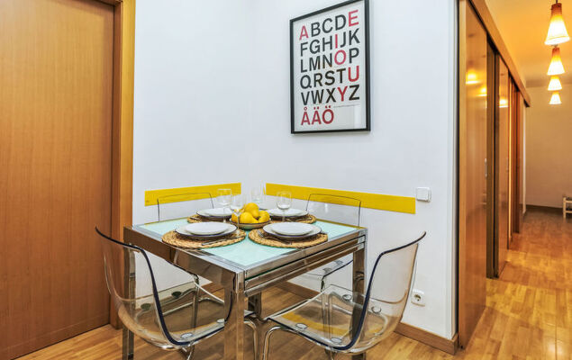 Sants-Montjuïc: Avenida Madrid - Photo 8